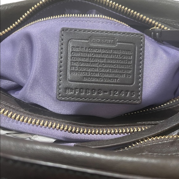 COACH Hampton Lindsay Satchel - Picture 8 of 11